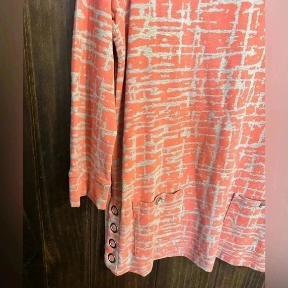 Ali Miles Tunic. Size: Small - Picture 5 of 12